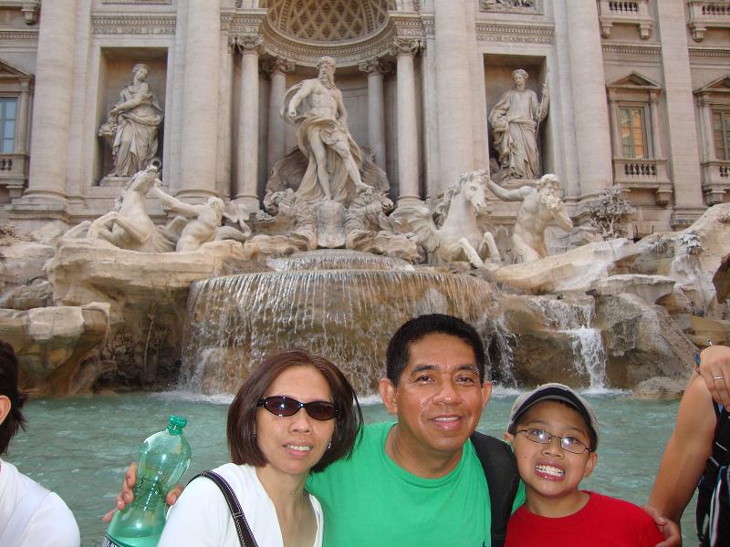 trevi fountain