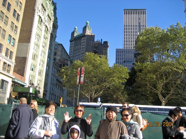 Bldgs behind them fronting Ground Zero -NYC.jpg